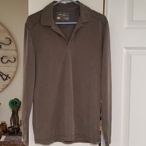 Eddie Bauer active fit long sleeve two button shirt